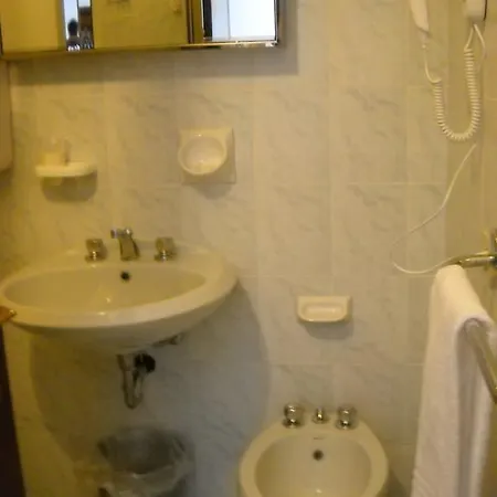 Mio Hotell *